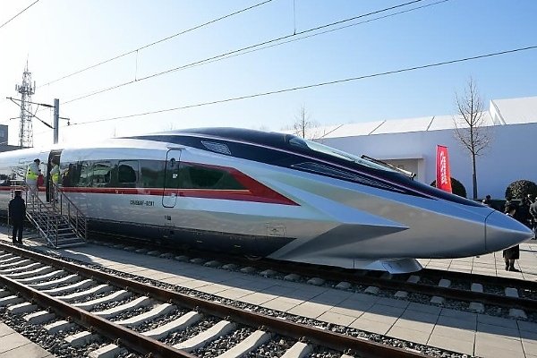 China’s CR450AF On Track To Be The World’s Fastest High-speed Train When It Enters Service