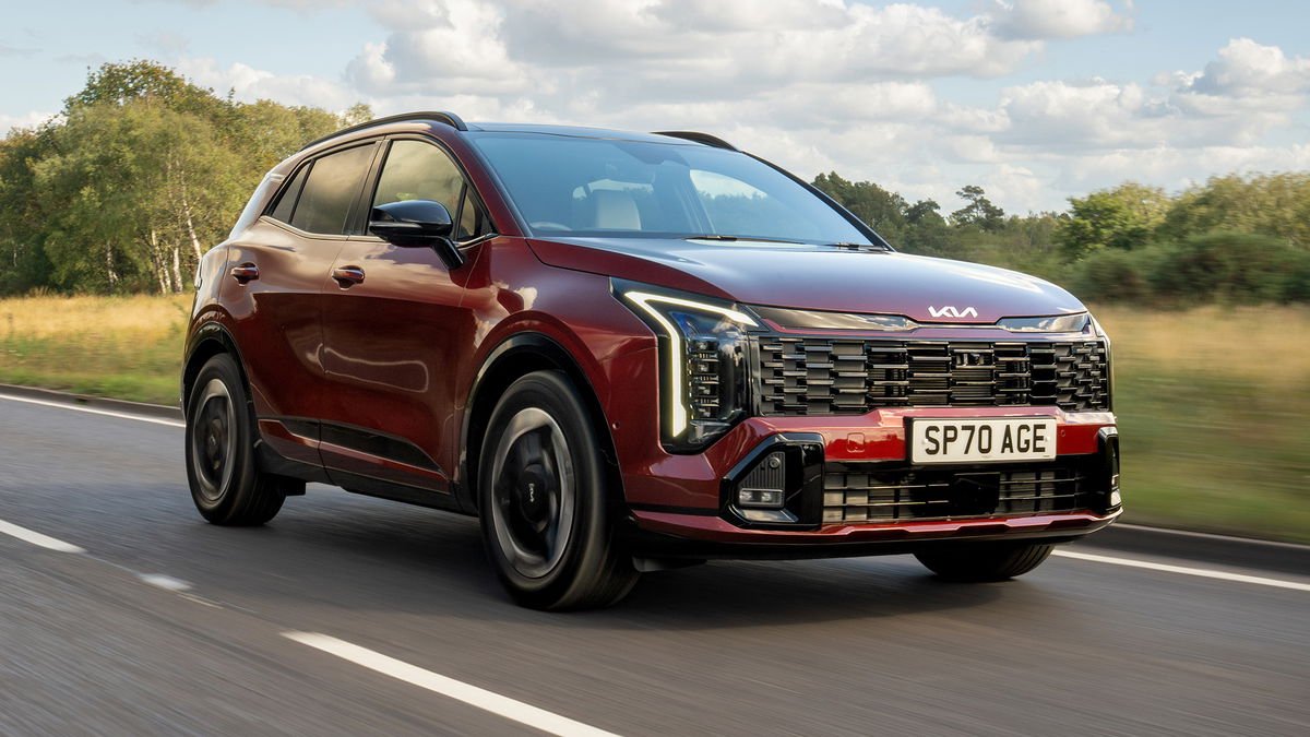 2025 Kia Sportage Review: The Car You Should Probably Tell People To Buy