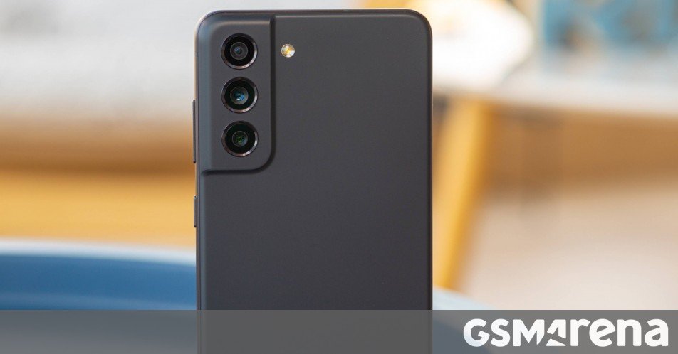 Samsung Galaxy S21 FE is receiving the One UI 8 stable update