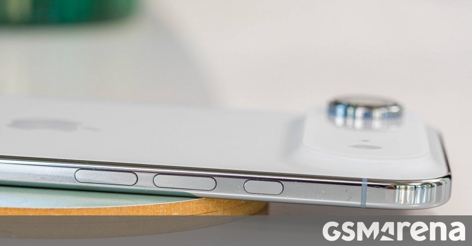 iPhone Air’s poor sales have discouraged Chinese makers from slim phones