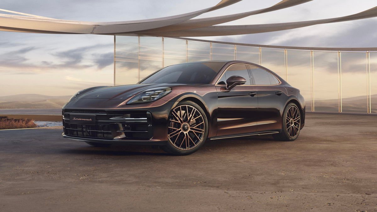 This Porsche Panamera Is A 671bhp Cigar Lounge