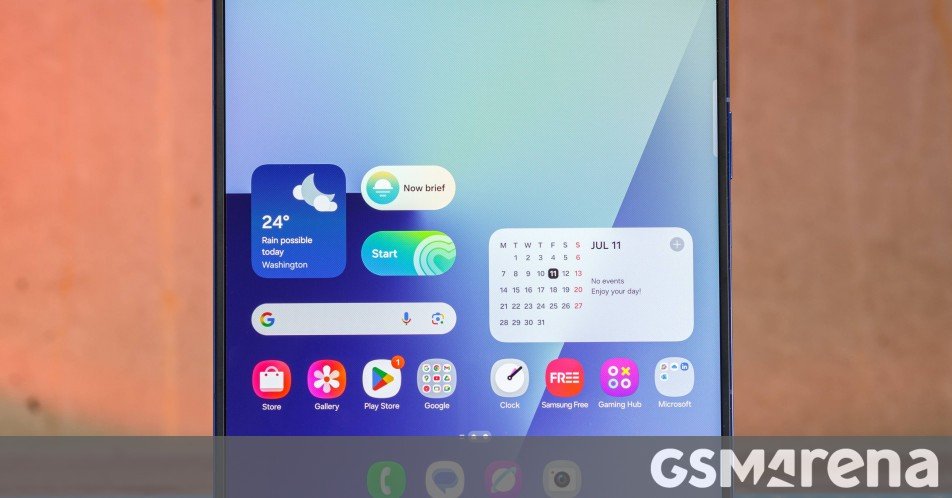 Samsung Galaxy Z Fold8 to have a smaller display crease