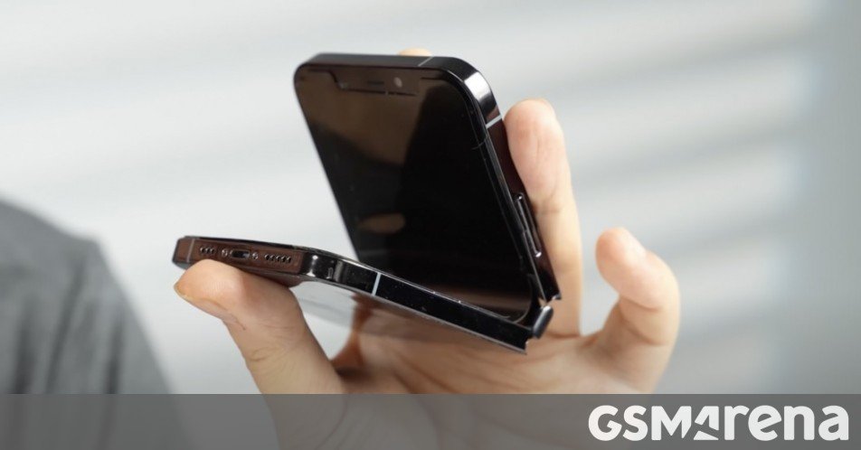 Gurman: Apple is actively exploring a flip-style foldable iPhone