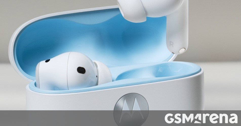 Motorola Moto Buds 2 Plus TWS earphones surface in leaked images